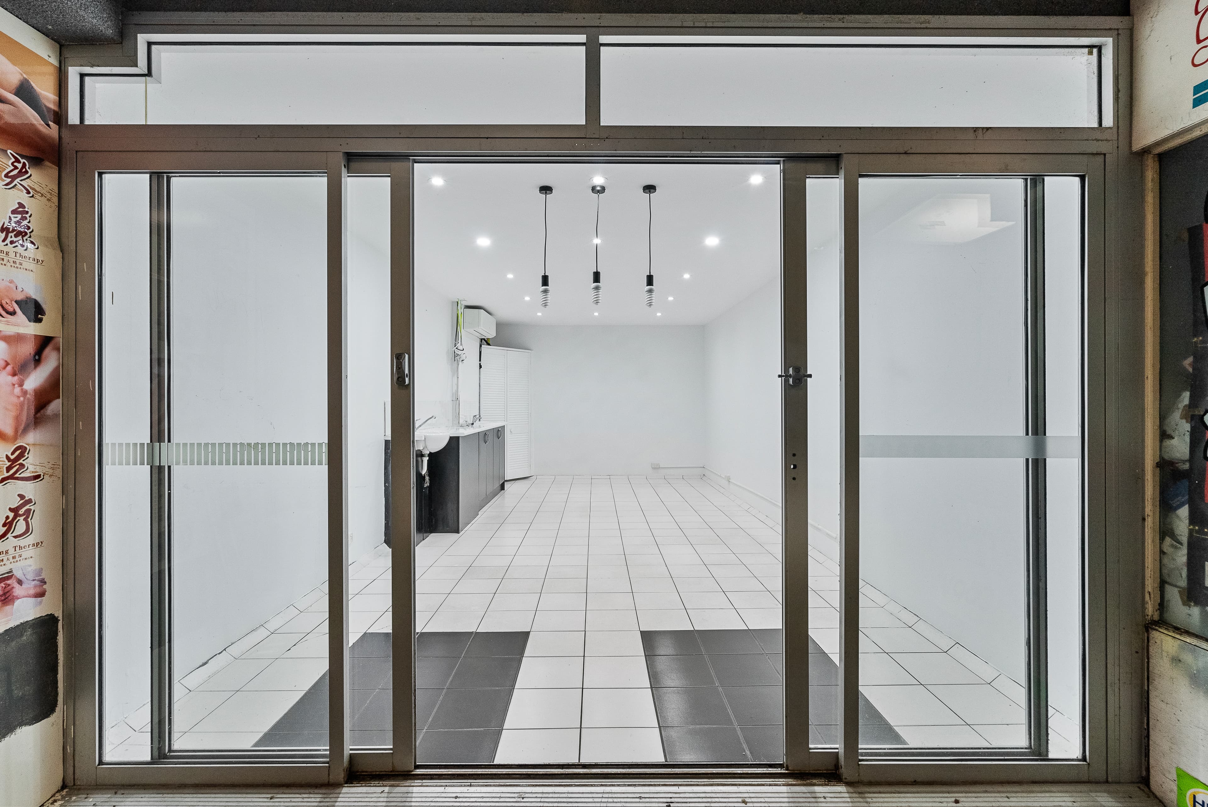 19/3131 Surfers Paradise Boulevard - Image 5